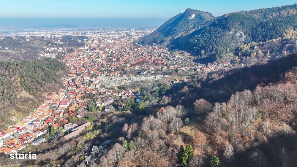 Teren Colinar Panoramic – 17.684 mp în Scheii Brașovului