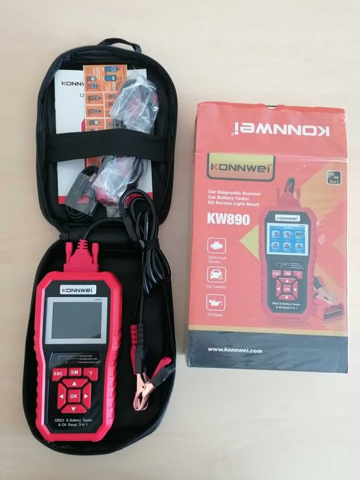 авто диагностика  + акумулаторKONNWEI KW890