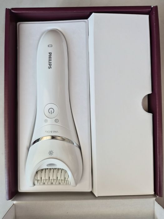 Епилатор Philips 8000 за сухо и мокро епилиране