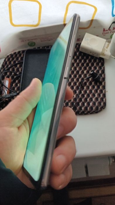 Продам Samsung A51 (128г)