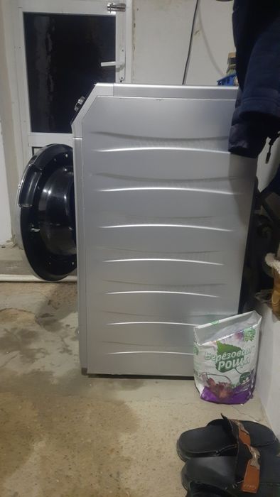 Стерални машинка сотилади