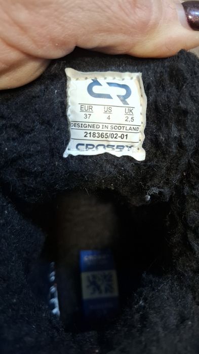 Тёплые ботинки  Crosby.