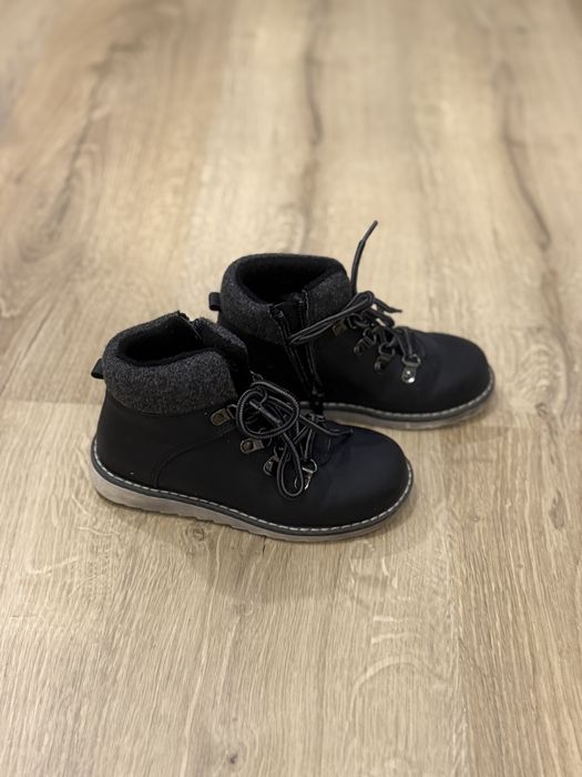 Vand ghete marime 28