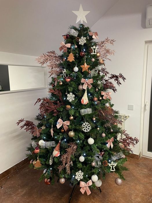 Brad Artificial 210 cm