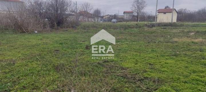 ЕКСКЛУЗИВНО! Урегулиран поземлен имот на 300 м от центъра на гр. Сувор