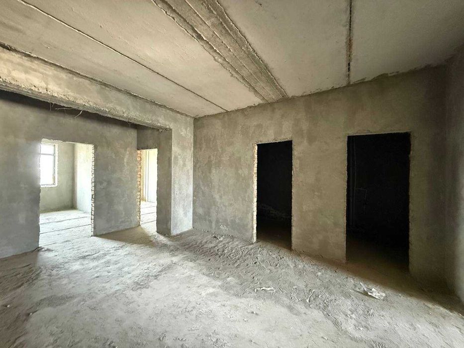 4х комнатная квартира 126кв/м в состоянии коробки, без глухих комнат