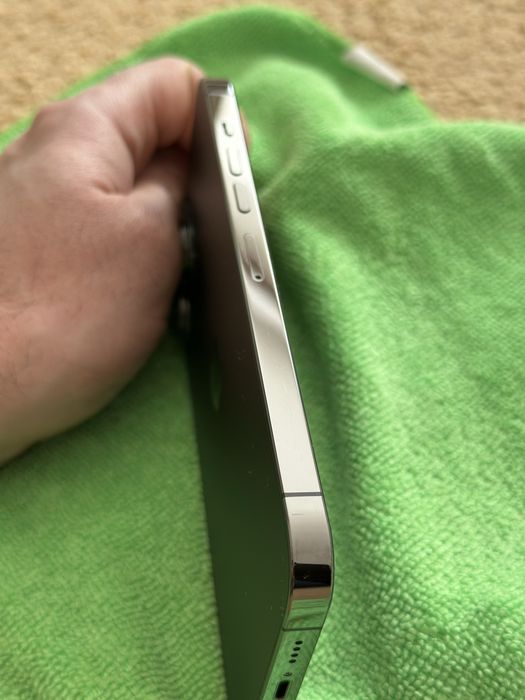 iphone 13 pro max impecabil (estetic ca nou)