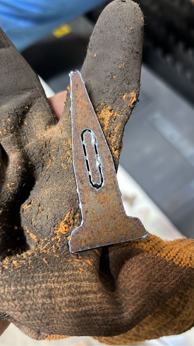 Металл ды Лазермен кесу