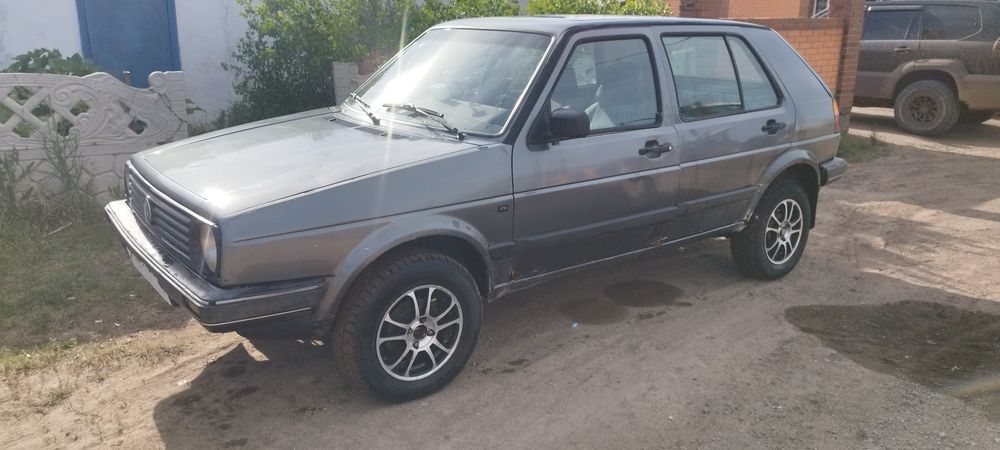Продам гольф 2 1988
