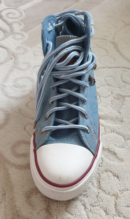 Красовки конверсы женские