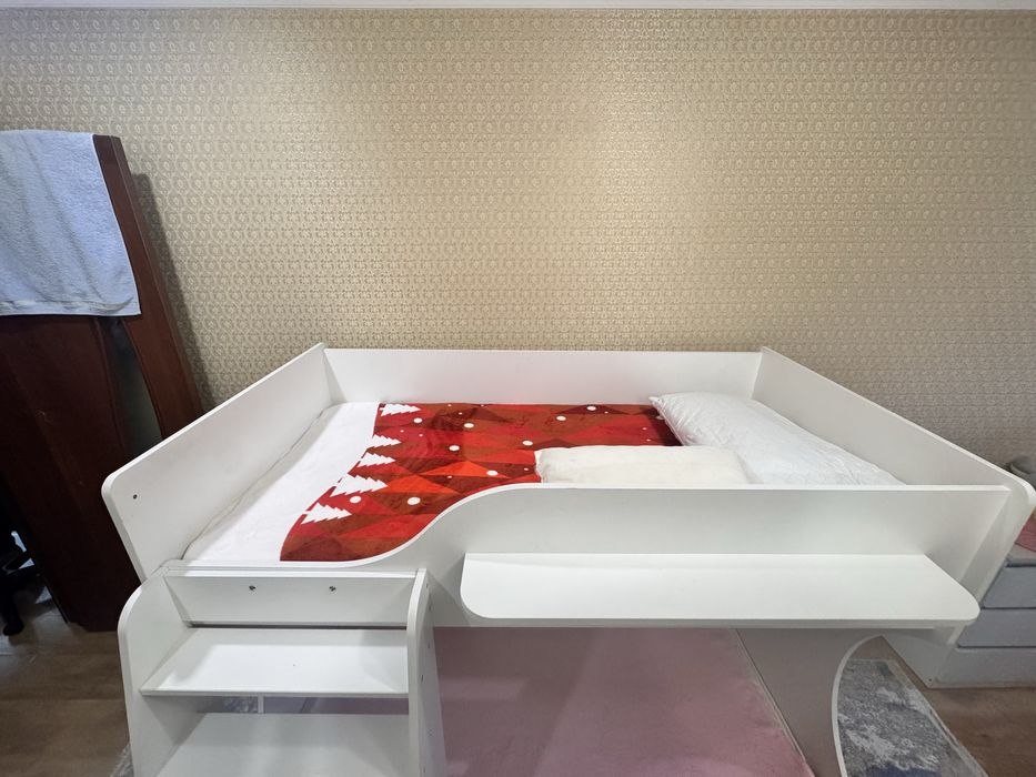 Кровать детская