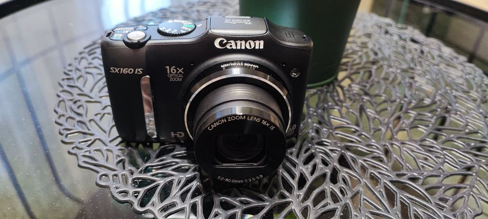 Canon SX160 IS 16 Mp, 16x , baterii AA