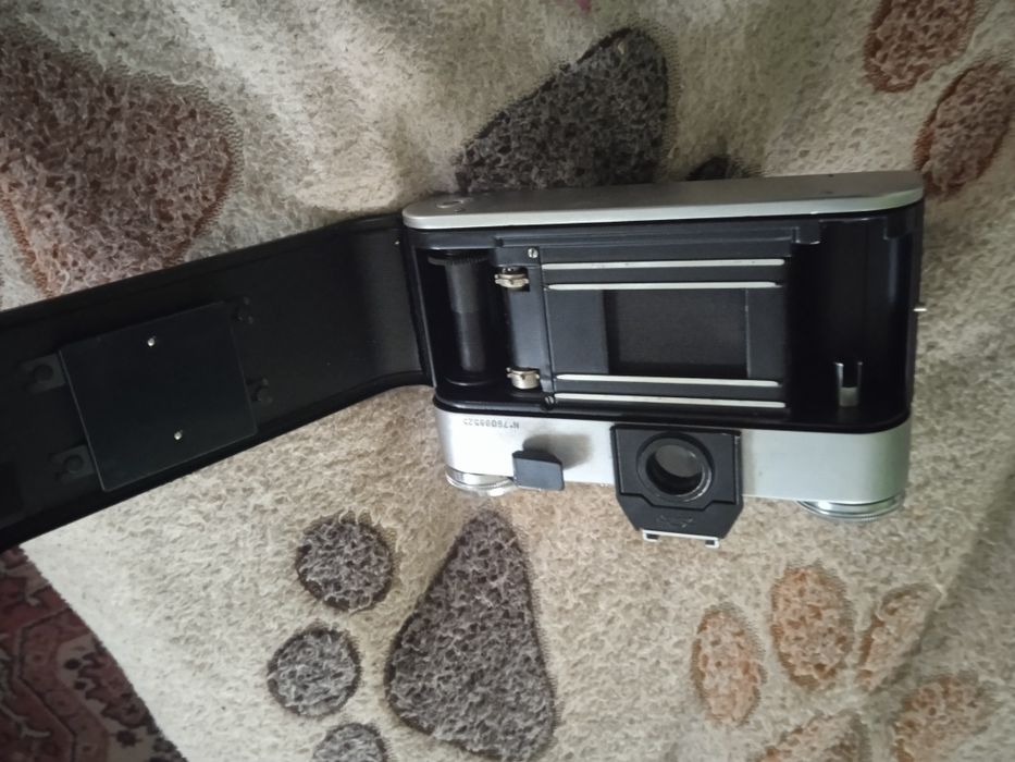 Продам фотоаппарат Зенит-е