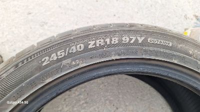 Гуми Kumho 245/40R18 4броя  летни