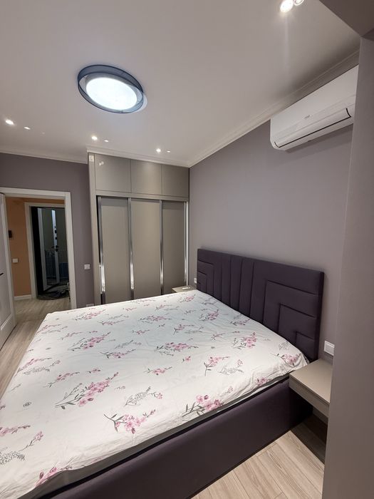 Ойбек метро Huawei 直接租賃奧伊別克地鐵站