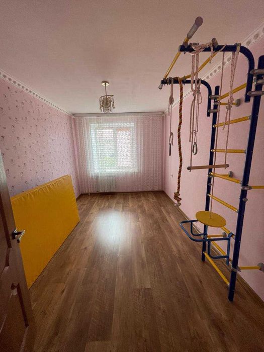 Продажа 4-комнатной в Центре!