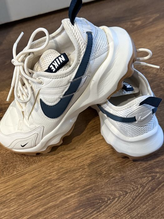 Обувки Nike TC 7900