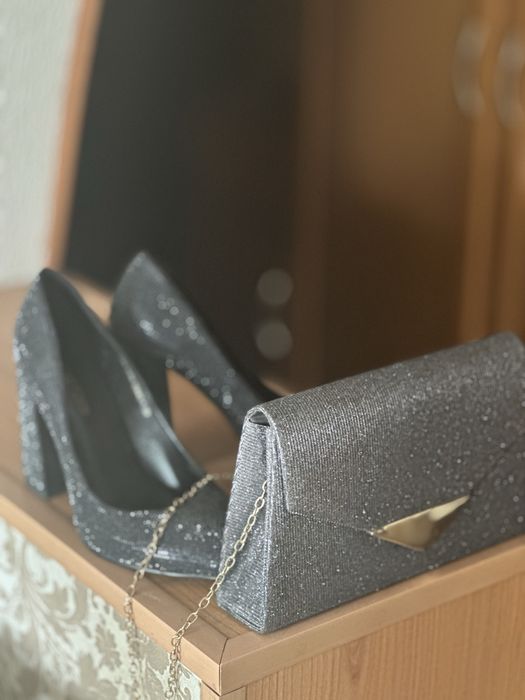 Продаются новые туфли и клатч