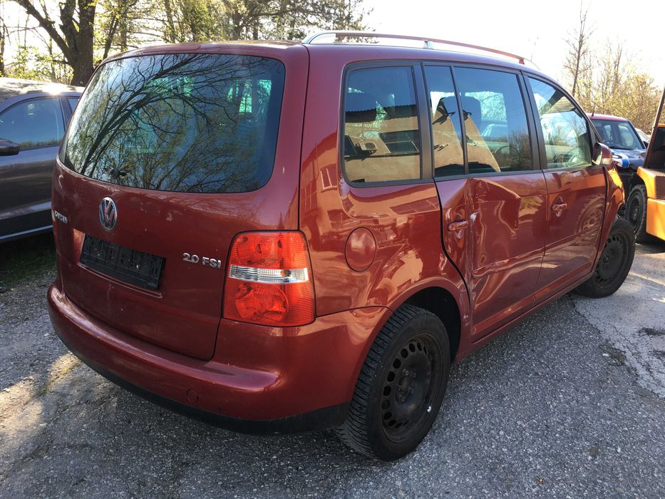 Volkswagen VW Touran 2.0FSI 150 к.с. на части 2005г.
