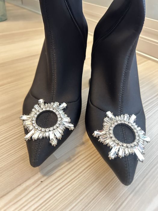 Cizme elegante 38 • Foarte bună • ELEGANTE