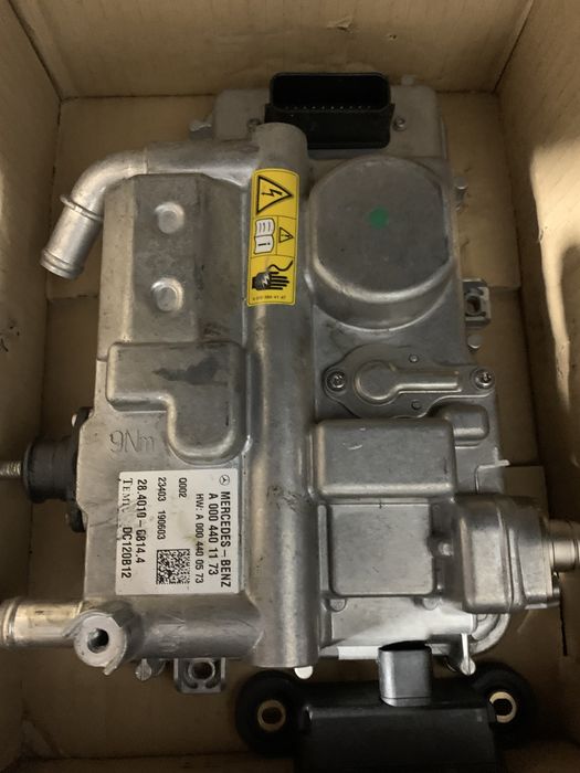 Запчасти на мерседес гибрид