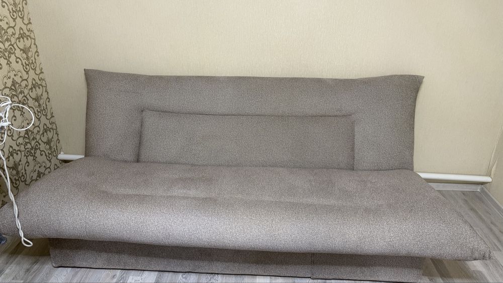 Диван два кресла состояние идеальное