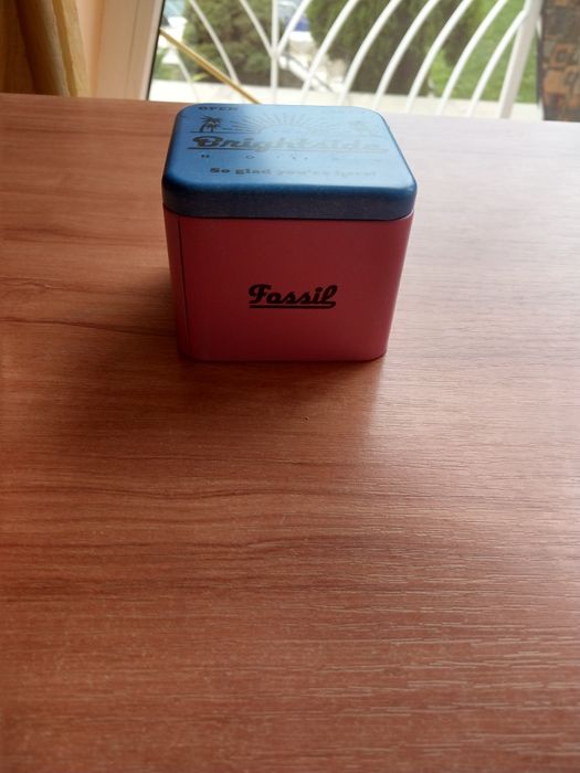 Vând Ceas FOSSIL dama