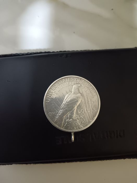 19 monede de argint. 1400 lei