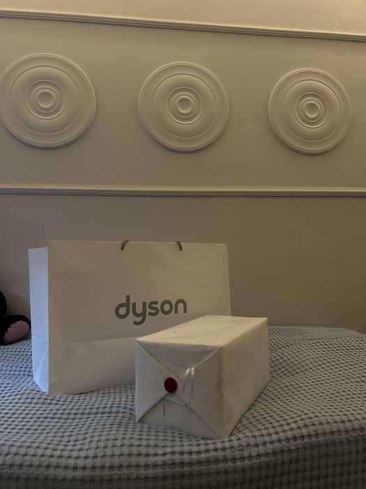 Продам оригинальный стайлер Dyson Airwrap