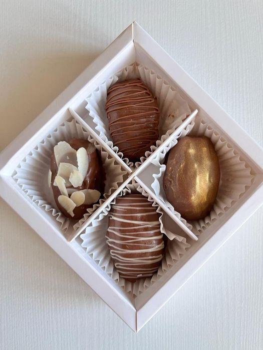 Финики в шоколаде