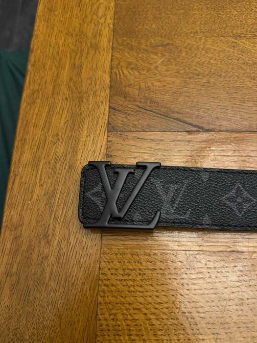 curea louis vuitton neagra