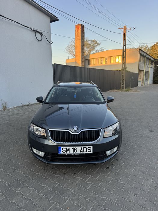 Vând Skoda Octavia