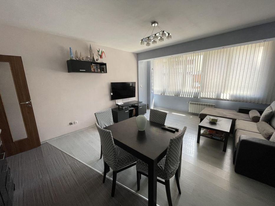 Тристаен апартамент под наем в ж.к. Изток, 2157891