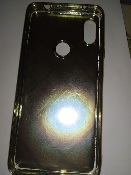 Чехол для редми ноут 6 про хорошем состоянии.