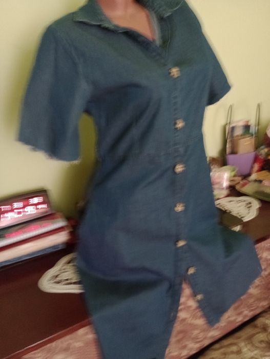 Bluze ,fusta blugi, sarafan subtire blug tricouri  tineresti