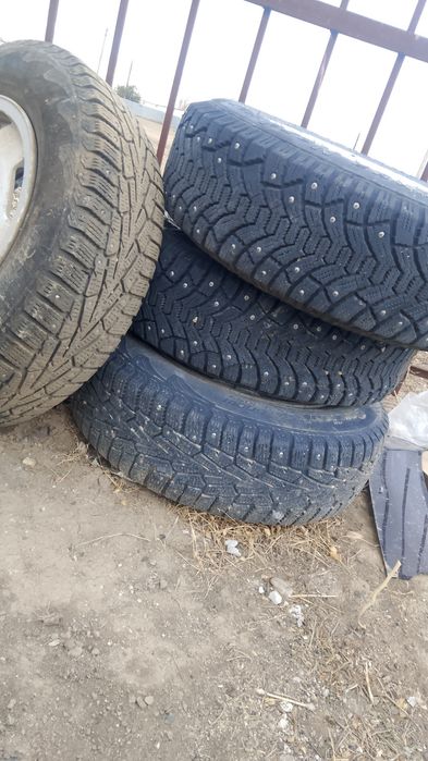 Продам зимние шины