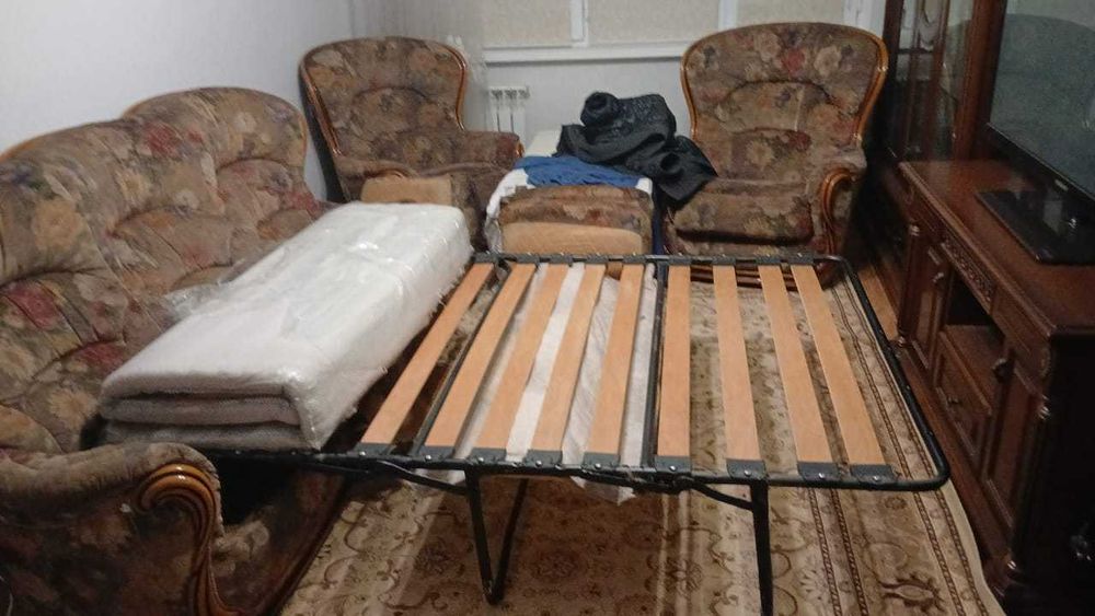 Продам диван и два кресла б\у