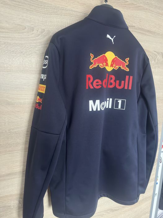 Vând geacă Red Bull Racing F1