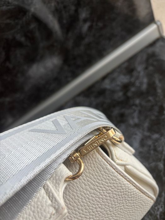 Valentino - Бяла кожена чанта