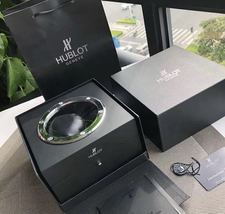 Луксозен Автоматичен Часовник Hublot Big Bang Unico Black Magic 42mm, 1280 Movement
