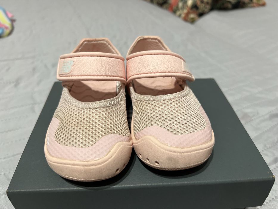 Sandale NewBalance fetite
