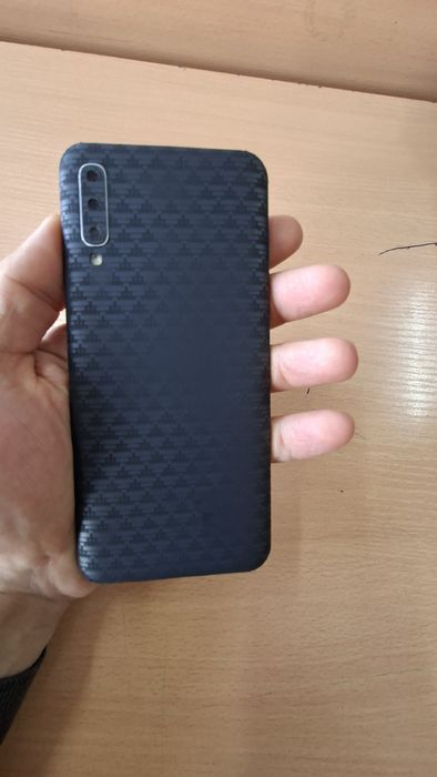 Samsung A50 Sotiladi 4/64