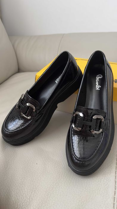 Pantofi \ Loafers • Bambi • Nr. 38 EU