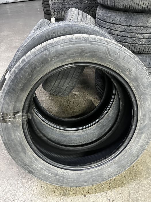 Bridgestone alenza 235x55x19