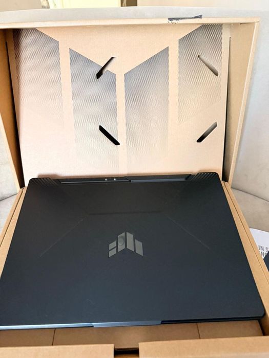 Игровой, мощный ноутбук ASUS TUF