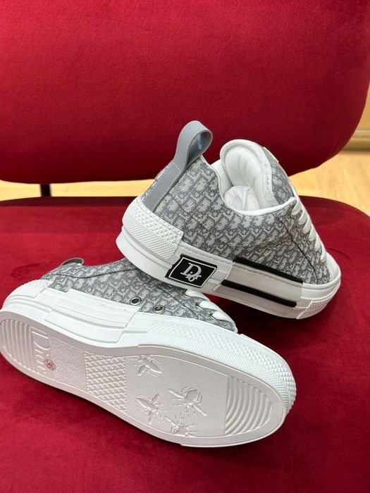 CD B23 Low Top Oblique White/Black