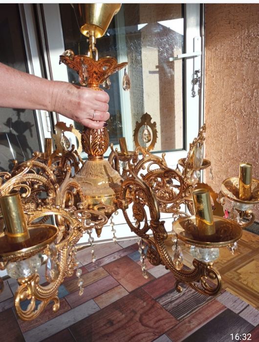 Люстра подвесная ,8 свечей