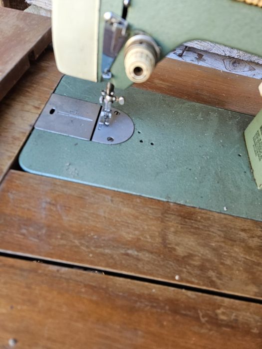 Крачна шевна машина Naumann