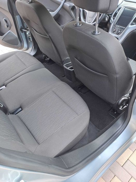 Autoturism Opel Astra J Sport Tourer,1.7 CDTI 110CP/an fabricatie 12/2013/182350 km/Navi/Intretinuta