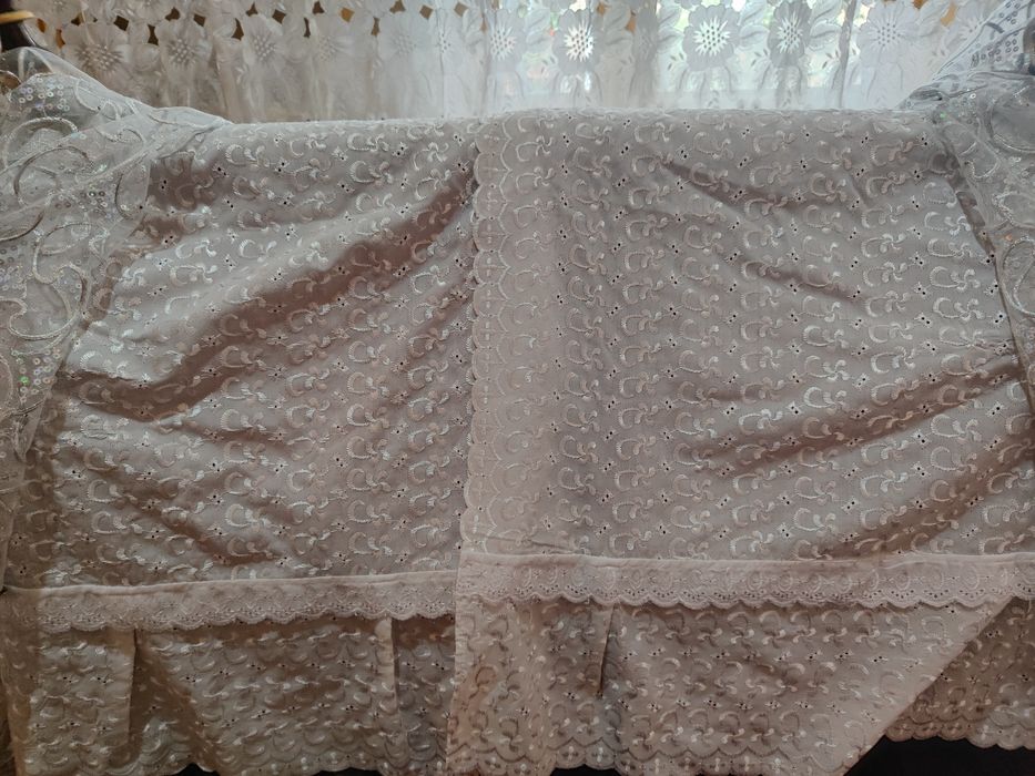 Beshik sotiladi. Yangi